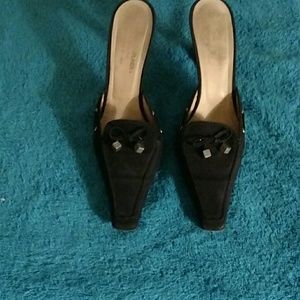 Black dice shoes